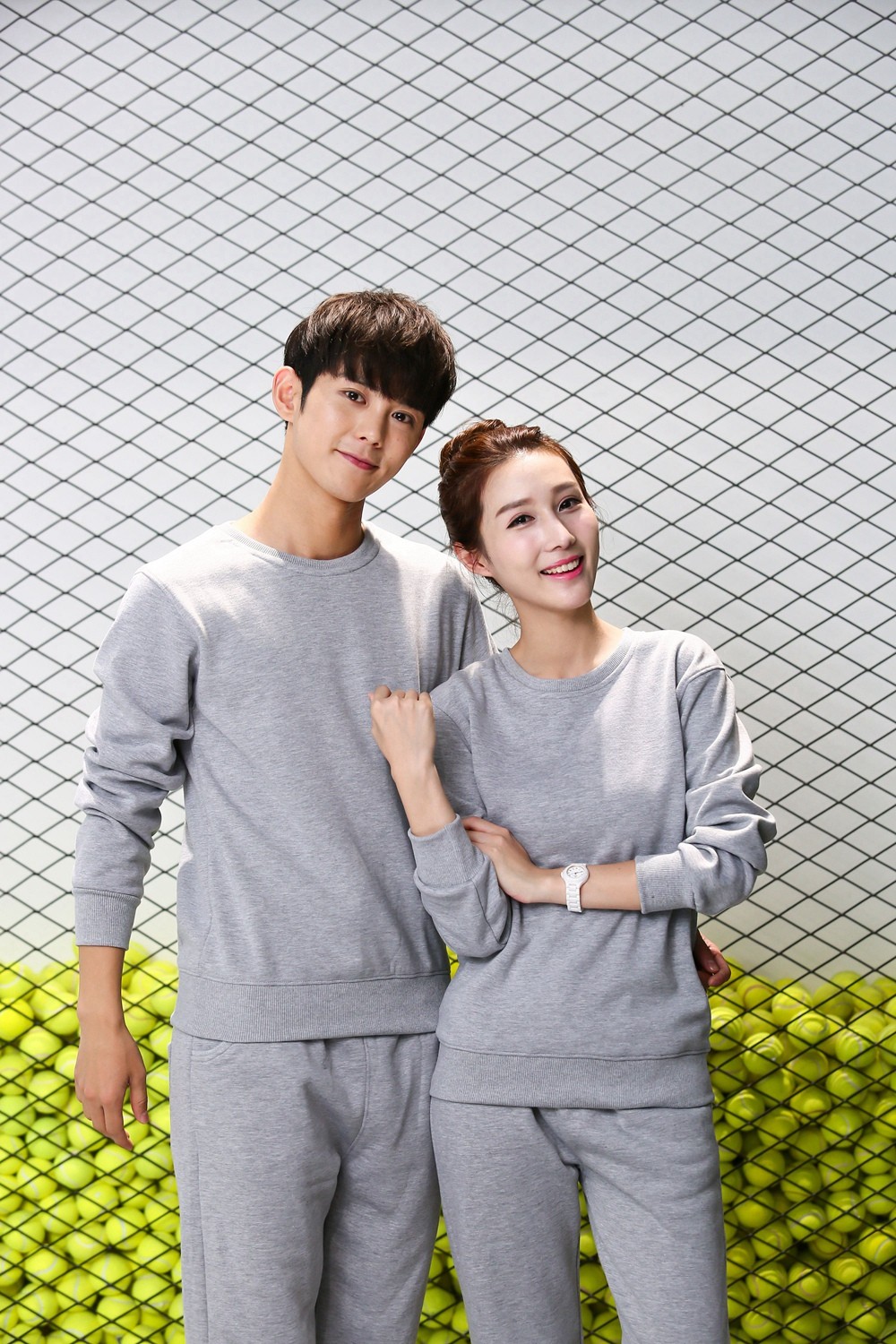 純色圓領(lǐng)衛(wèi)衣7色 純色圓領(lǐng)衛(wèi)衣7色